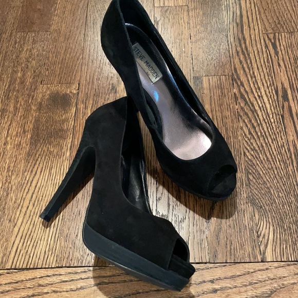 Steve Madden Black Suede Open-toe Heel - Picture 2 of 5